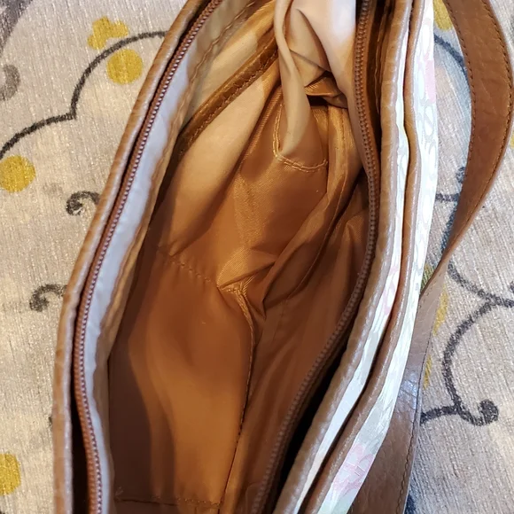 Etienne Aigner Shoulder Purse⚜️🤎⚜️ - Picture 6 of 10